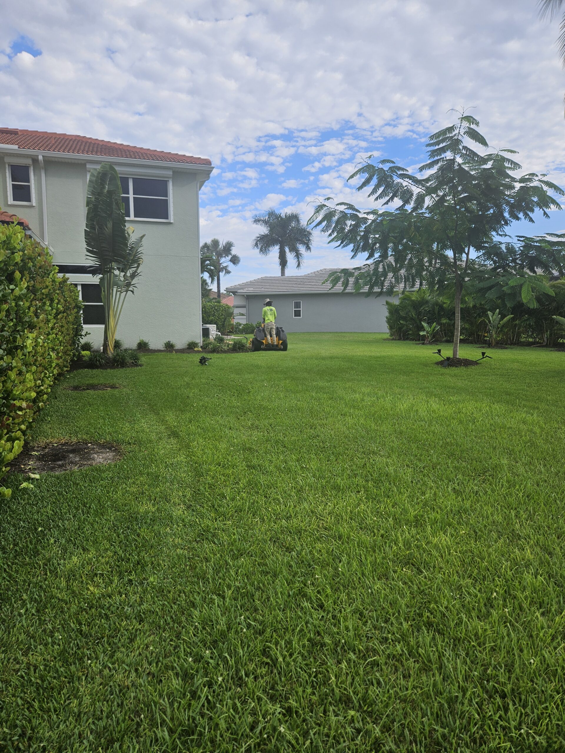 Devon Mowing Premium